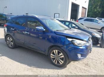  Salvage Hyundai TUCSON