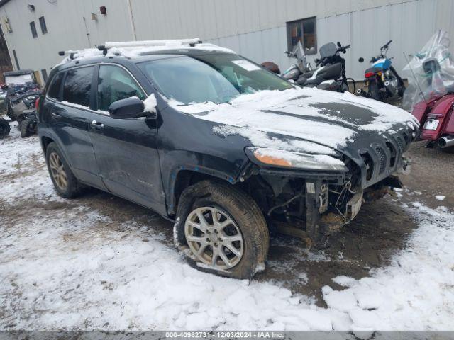  Salvage Jeep Cherokee