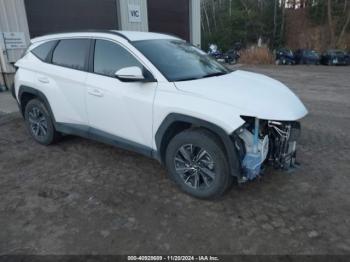  Salvage Hyundai TUCSON