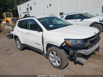  Salvage Jeep Compass