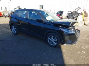  Salvage Nissan Kicks