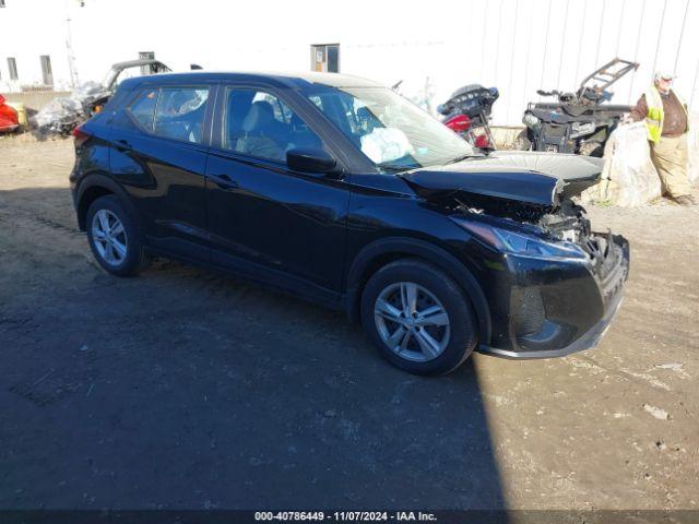  Salvage Nissan Kicks