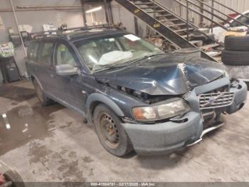  Salvage Volvo V70