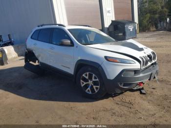  Salvage Jeep Cherokee