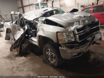  Salvage Chevrolet Silverado 2500