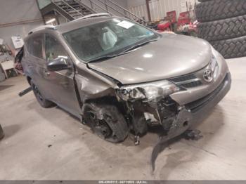  Salvage Toyota RAV4