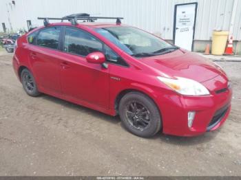  Salvage Toyota Prius