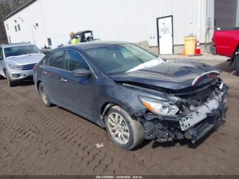  Salvage Nissan Altima