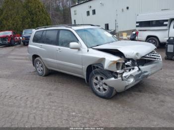 Salvage Toyota Highlander