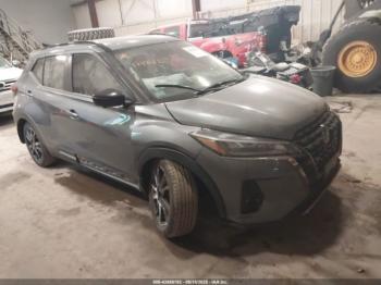  Salvage Nissan Kicks