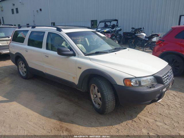  Salvage Volvo V70