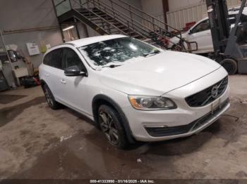  Salvage Volvo V60 Cross Country