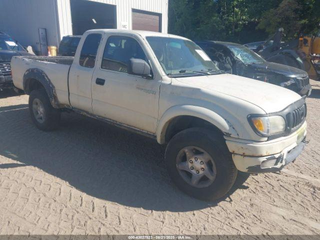  Salvage Toyota Tacoma