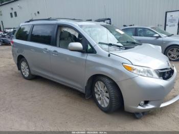  Salvage Toyota Sienna