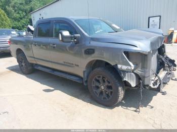  Salvage Nissan Titan