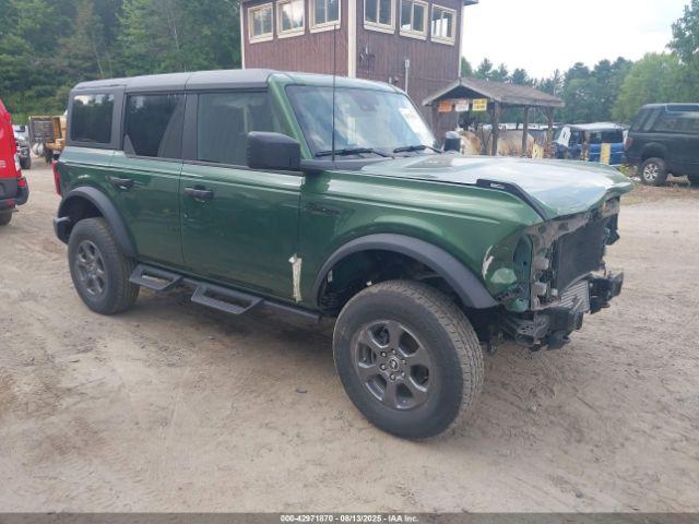  Salvage Ford Bronco