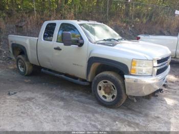  Salvage Chevrolet Silverado 2500