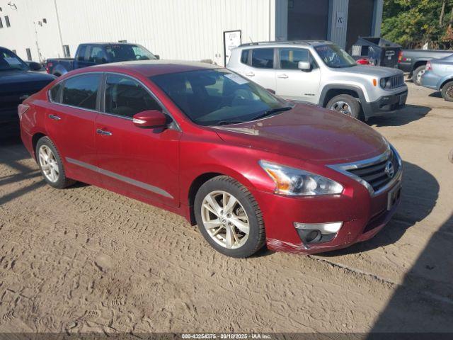 Salvage Nissan Altima