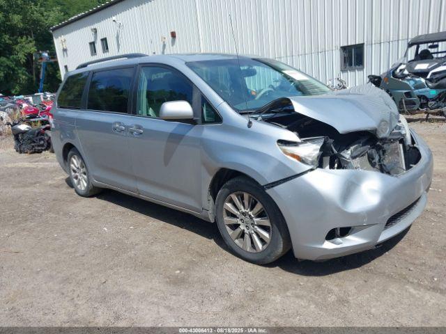  Salvage Toyota Sienna