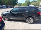Ford Explorer Platinum Image 7