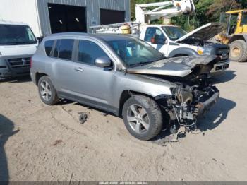  Salvage Jeep Compass