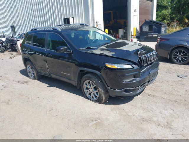  Salvage Jeep Cherokee