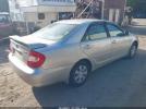 Toyota Camry Le Image 8