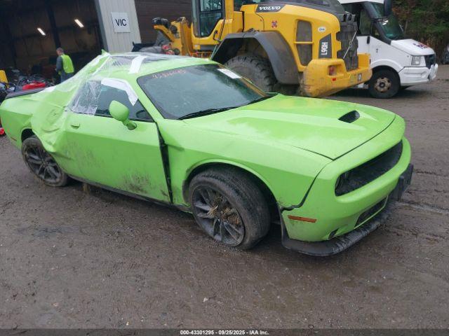  Salvage Dodge Challenger