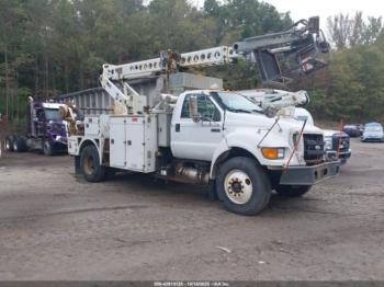  Salvage Ford F-750