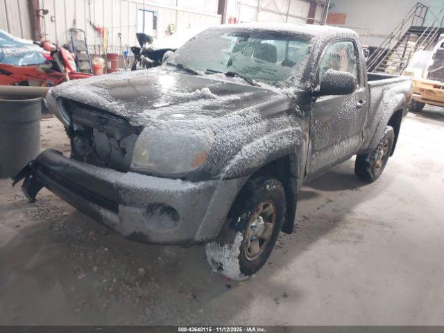Toyota Tacoma Image 14