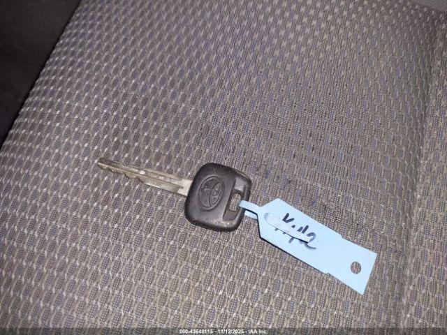 Toyota Tacoma Image 13