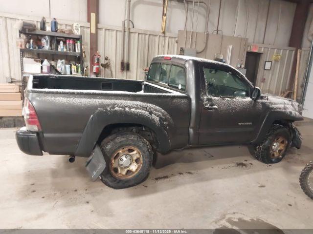 Toyota Tacoma Image 10