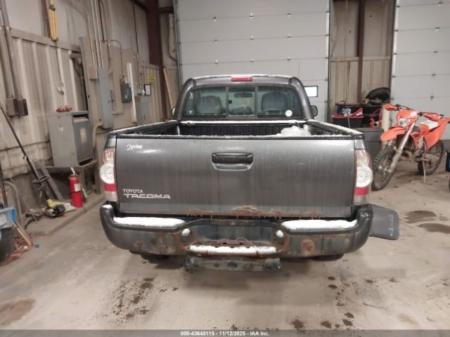 Toyota Tacoma Image 8