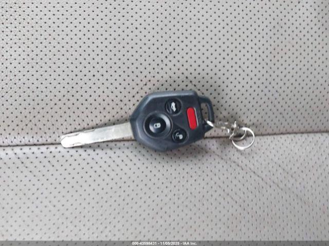 Subaru Outback 2.5i Limited Image 16