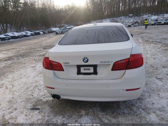 BMW 5 Series Xdrive Image 4