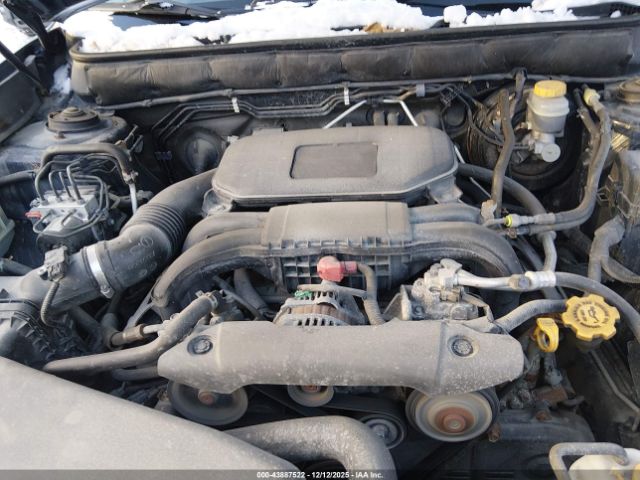 Subaru Outback 2.5i Limited Image 8