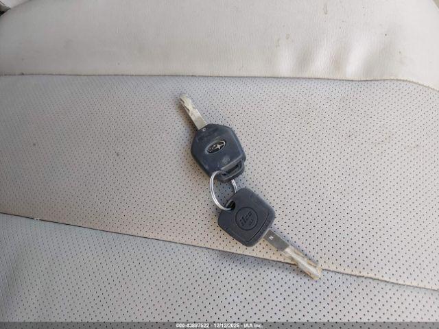 Subaru Outback 2.5i Limited Image 10