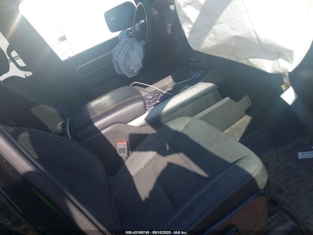 Ram 1500 Big Horn  4x4 5'7 Box Image 9