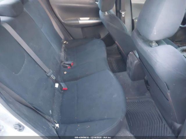 Subaru Impreza 2.5i Image 2