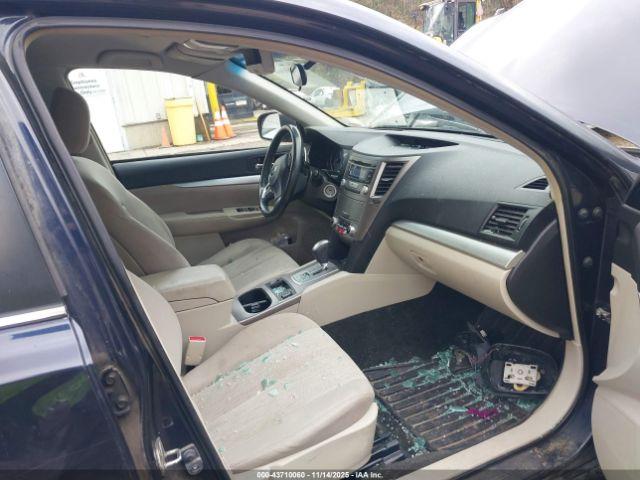 Subaru Outback 2.5i Premium Image 4