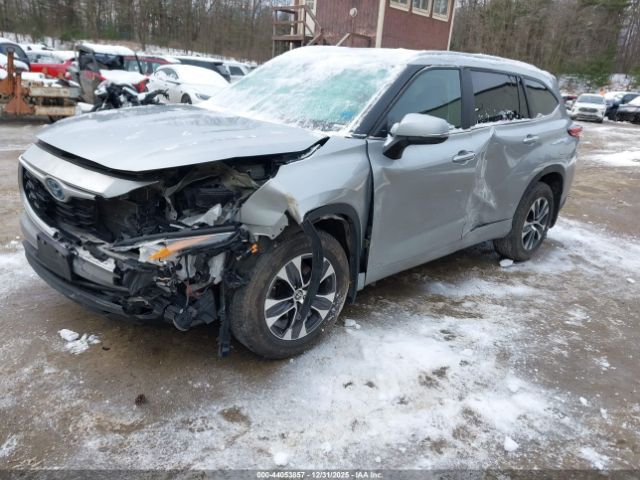 Toyota Highlander Hybrid Xle Image 6
