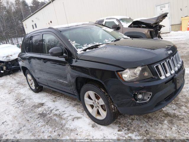  Salvage Jeep Compass