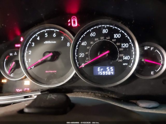 Subaru Outback 2.5i Image 11