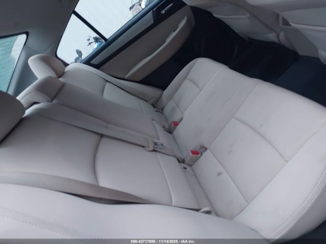 Subaru Legacy 2.5i Premium Image 4