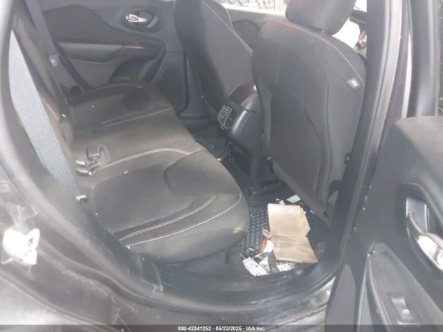 Jeep Cherokee Altitude Image 12