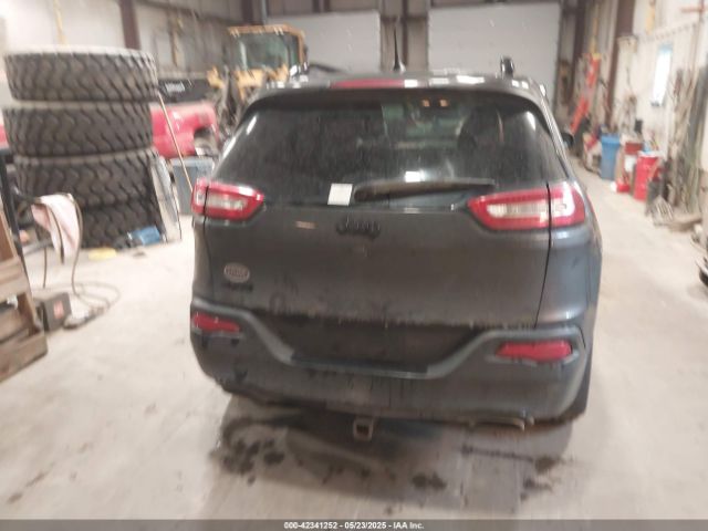 Jeep Cherokee Altitude Image 3